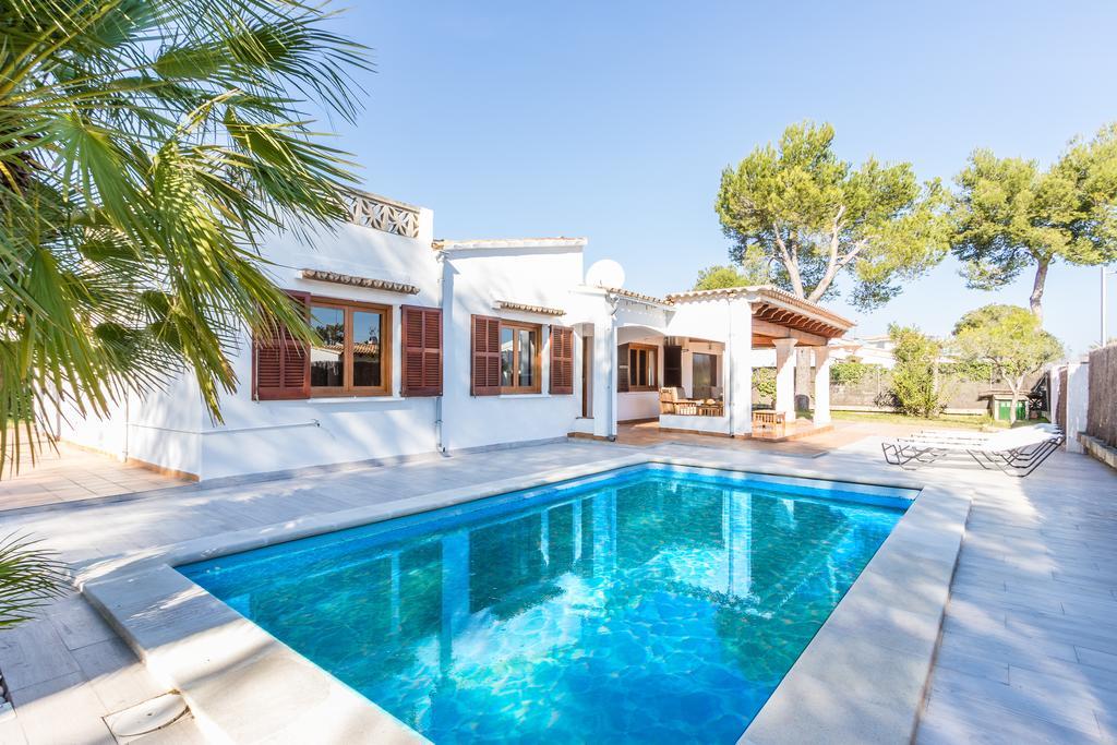 Chalet Falco With Private Pool And Garden Port de Alcudia  Eksteriør bilde